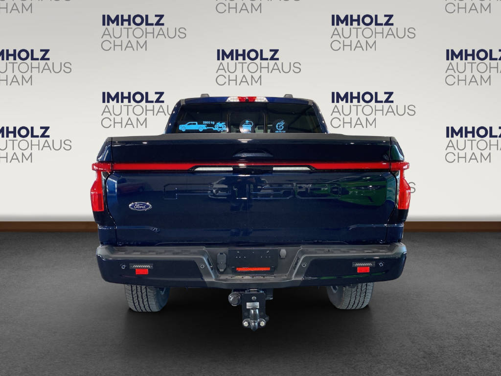 imho8269_2805739 vehicle image