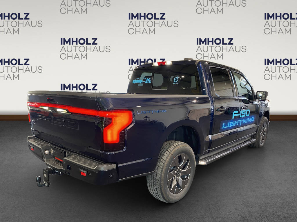 imho8269_2805739 vehicle image