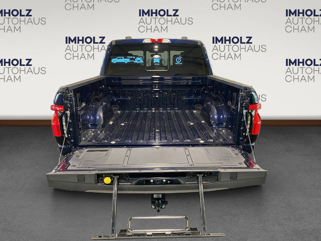 imho8269_2805739 vehicle image