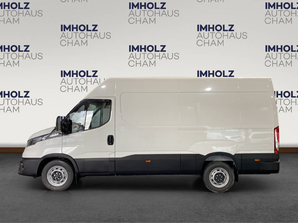 imho8269_2806301 vehicle image