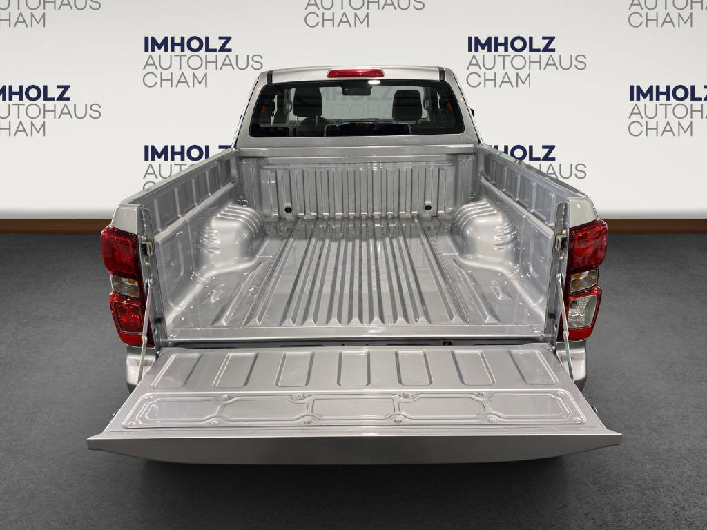 imho8269_2805743 vehicle image