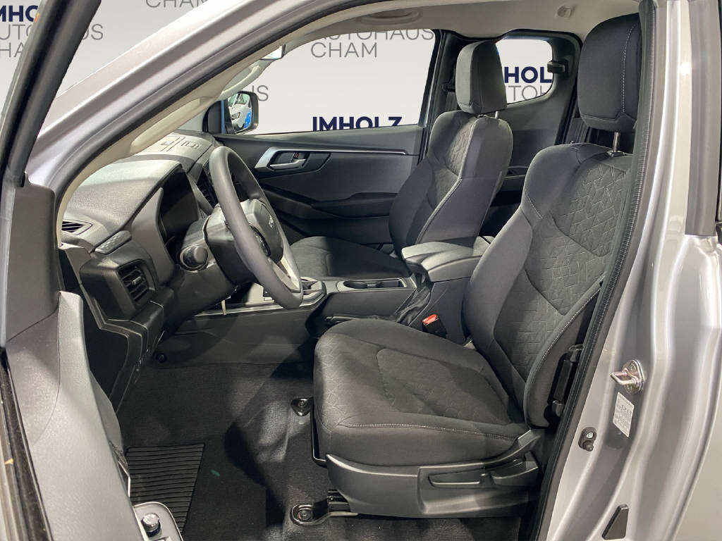 imho8269_2805743 vehicle image