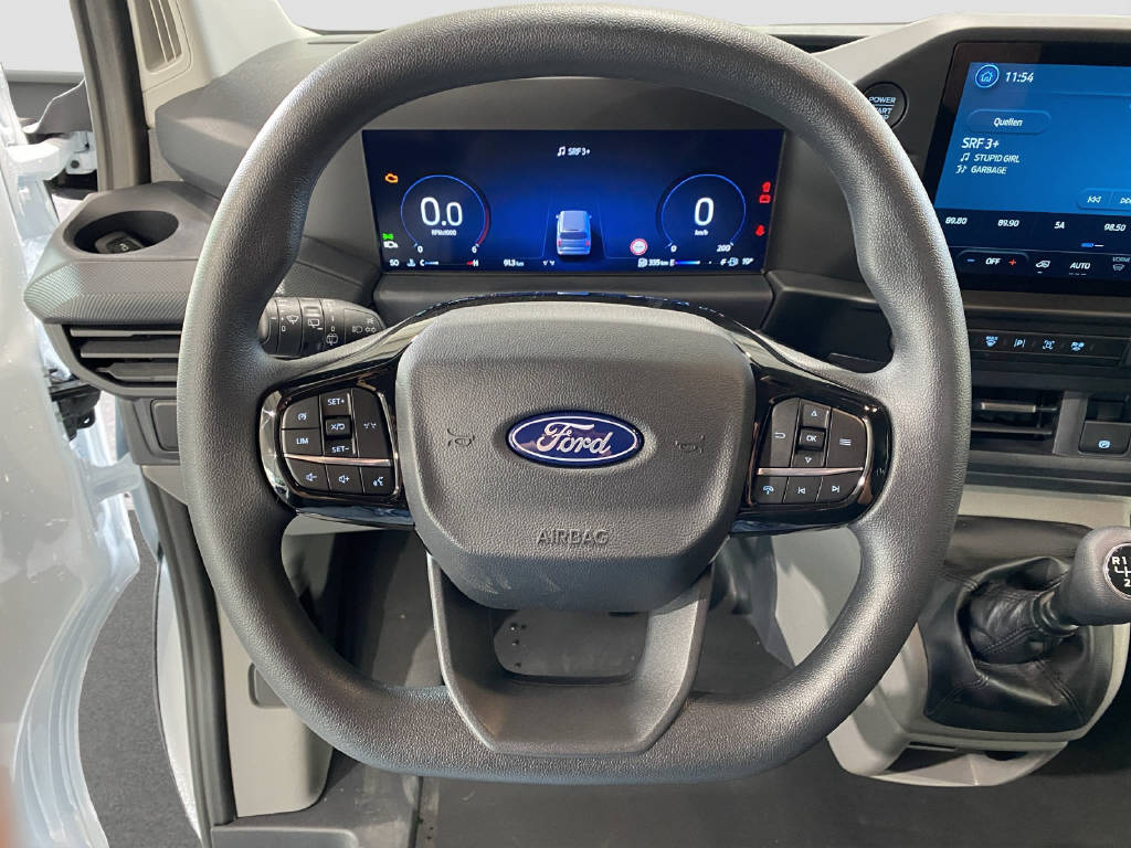 imho8269_2805746 vehicle image