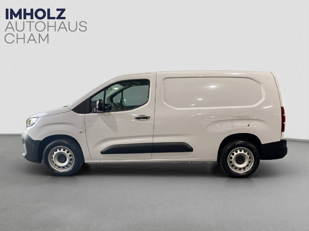 imho8269_2806308 vehicle image