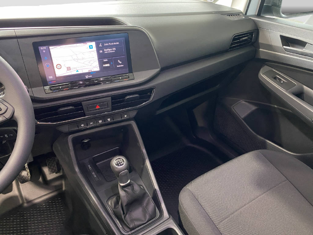 imho8269_2899569 vehicle image