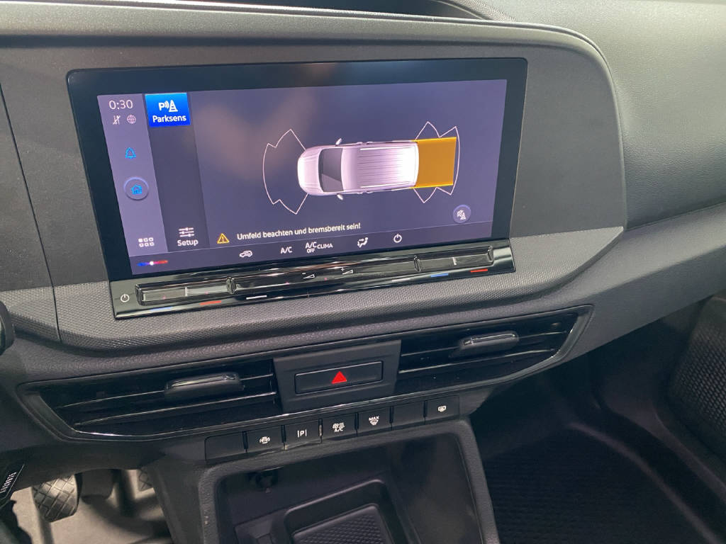 imho8269_2899569 vehicle image