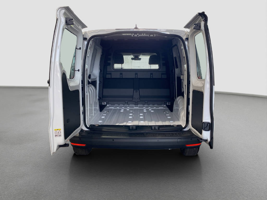 imho8269_2899569 vehicle image