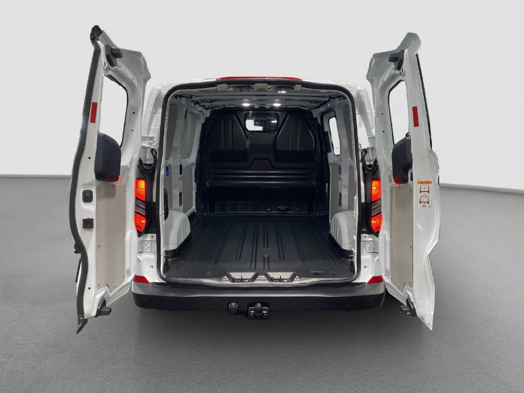 imho8269_2806309 vehicle image