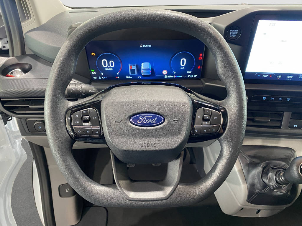 imho8269_2806310 vehicle image