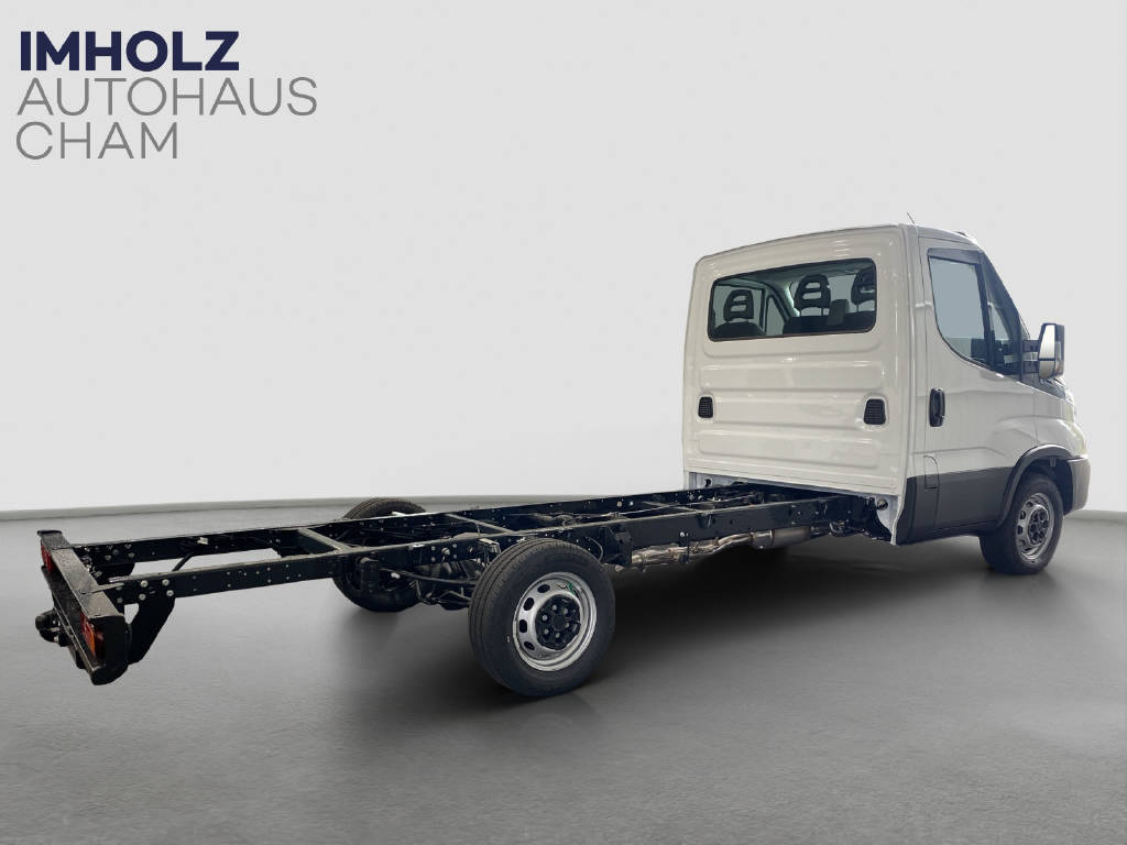 imho8269_2805751 vehicle image