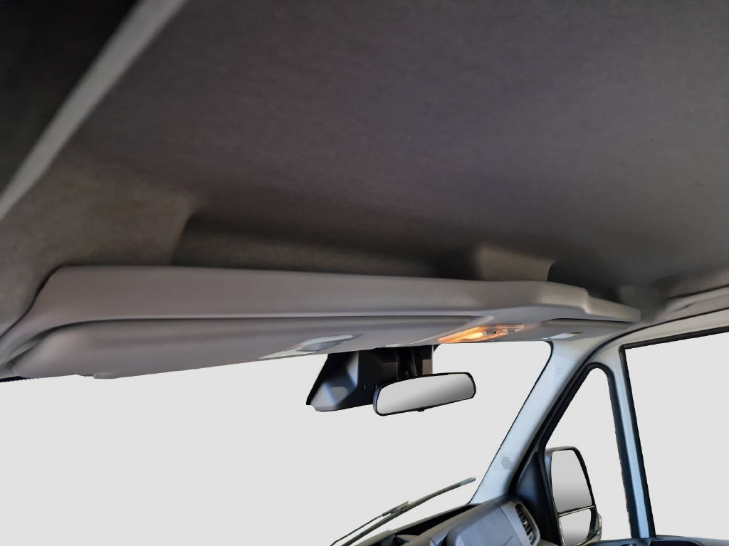 imho8269_2805752 vehicle image