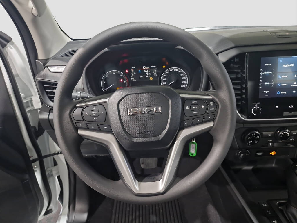 imho8269_2806313 vehicle image