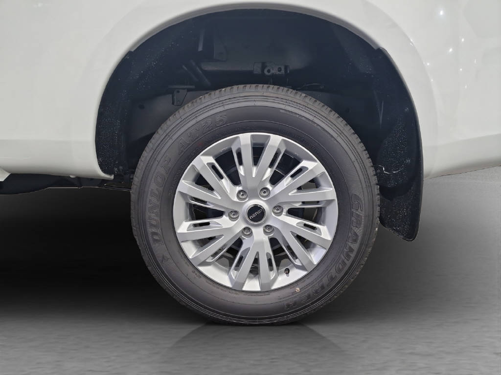 imho8269_2806313 vehicle image