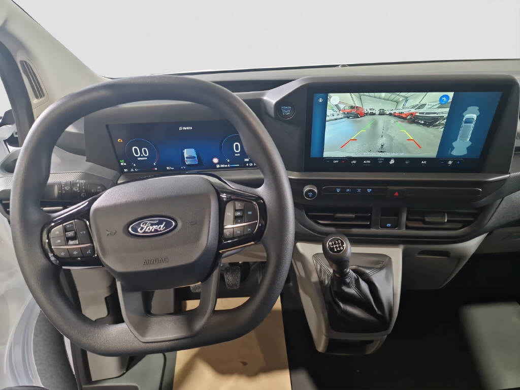 imho8269_2806315 vehicle image