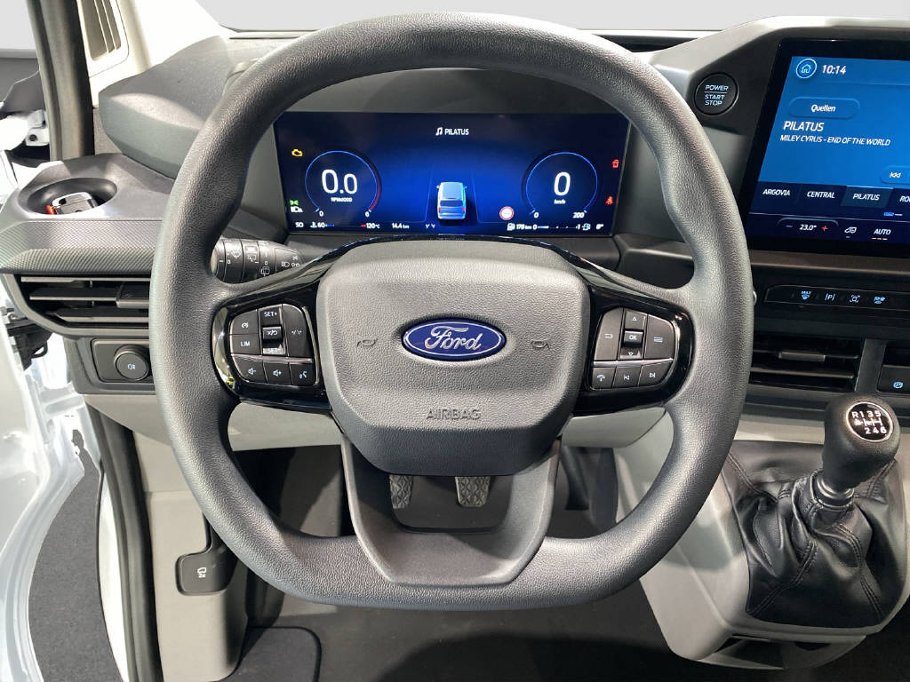 imho8269_2805757 vehicle image