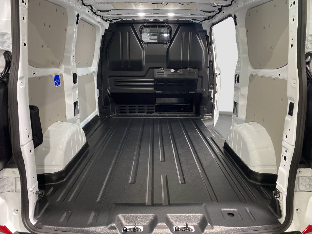 imho8269_2805757 vehicle image