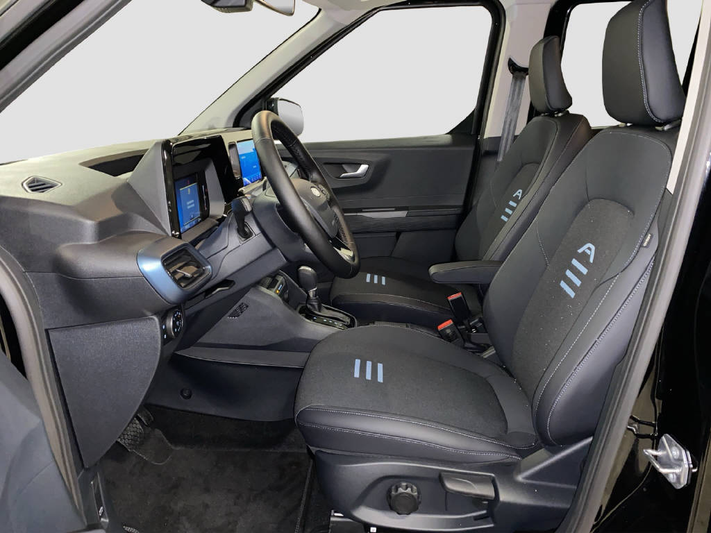 imho8269_2805759 vehicle image