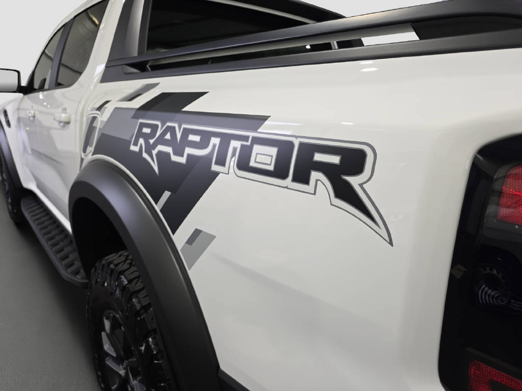 imho8269_2806320 vehicle image