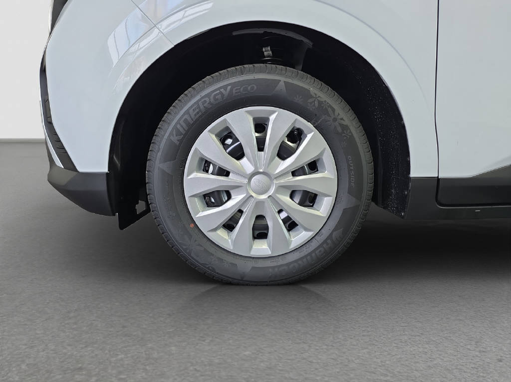 imho8269_2805761 vehicle image