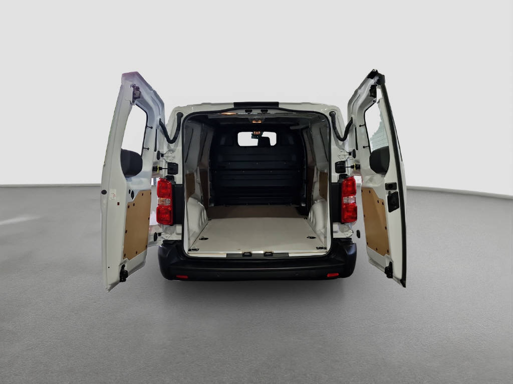 imho8269_2805762 vehicle image