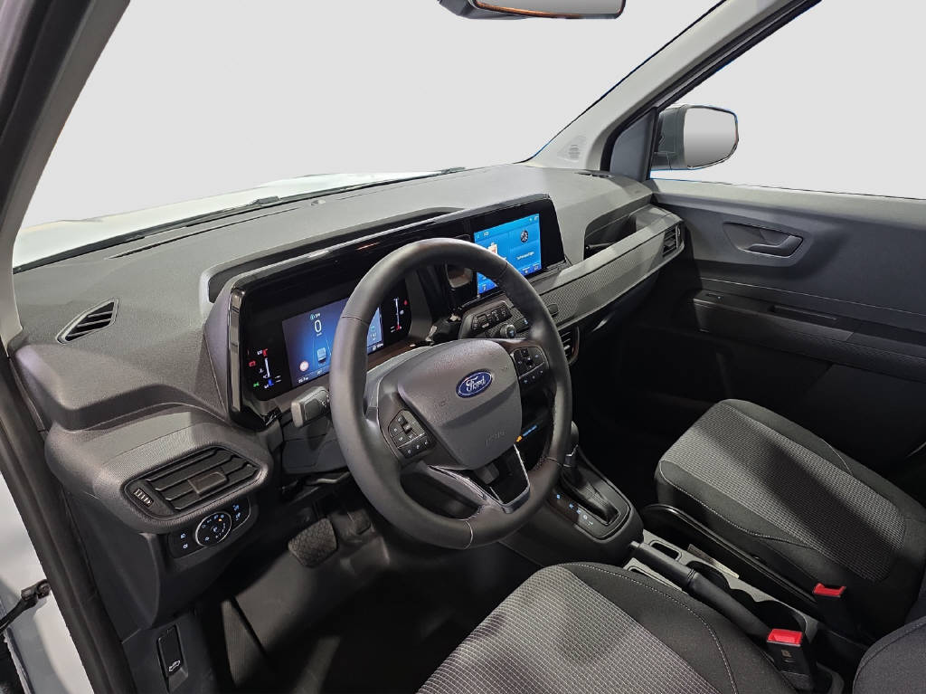 imho8269_2806323 vehicle image