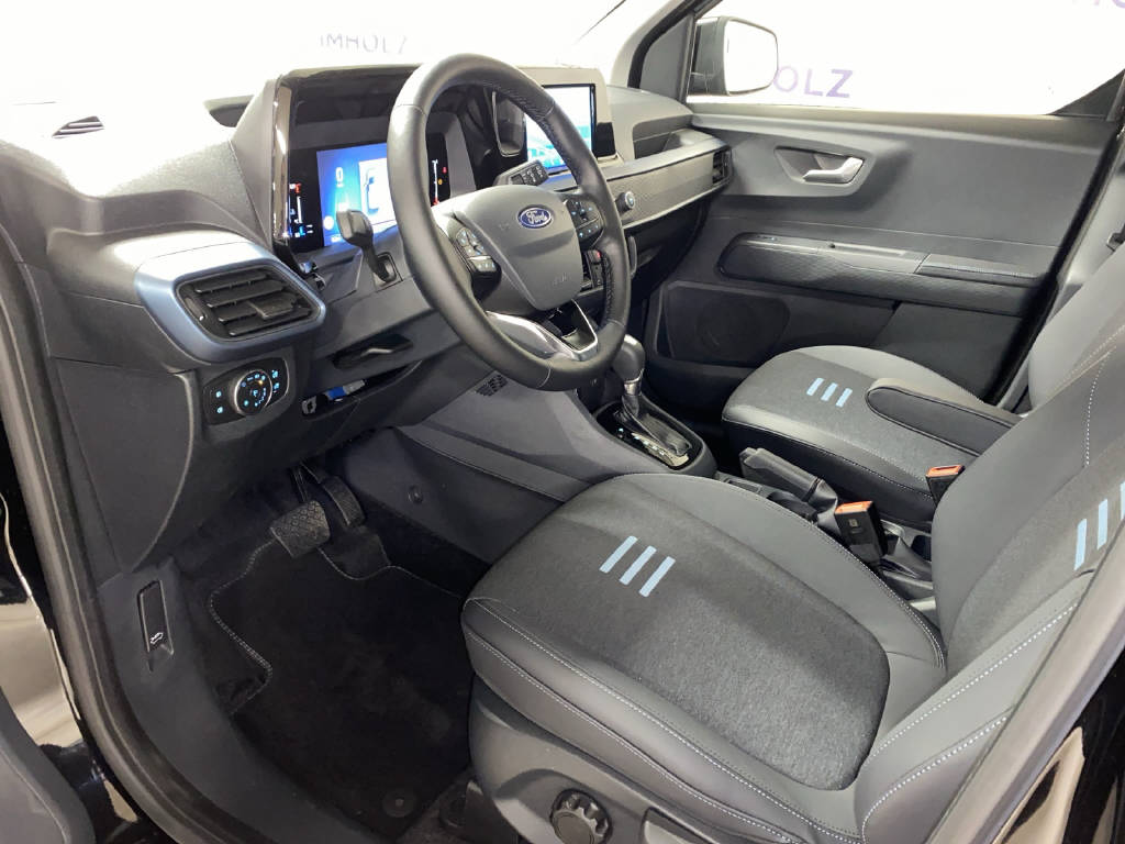 imho8269_2805765 vehicle image