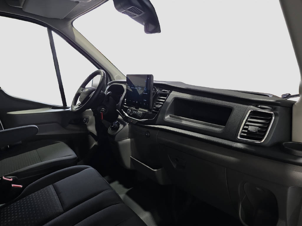 imho8269_2806327 vehicle image