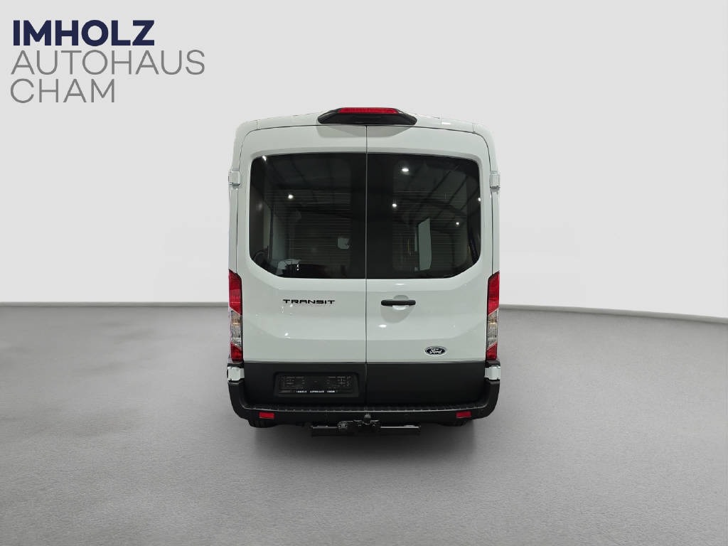 imho8269_2806327 vehicle image