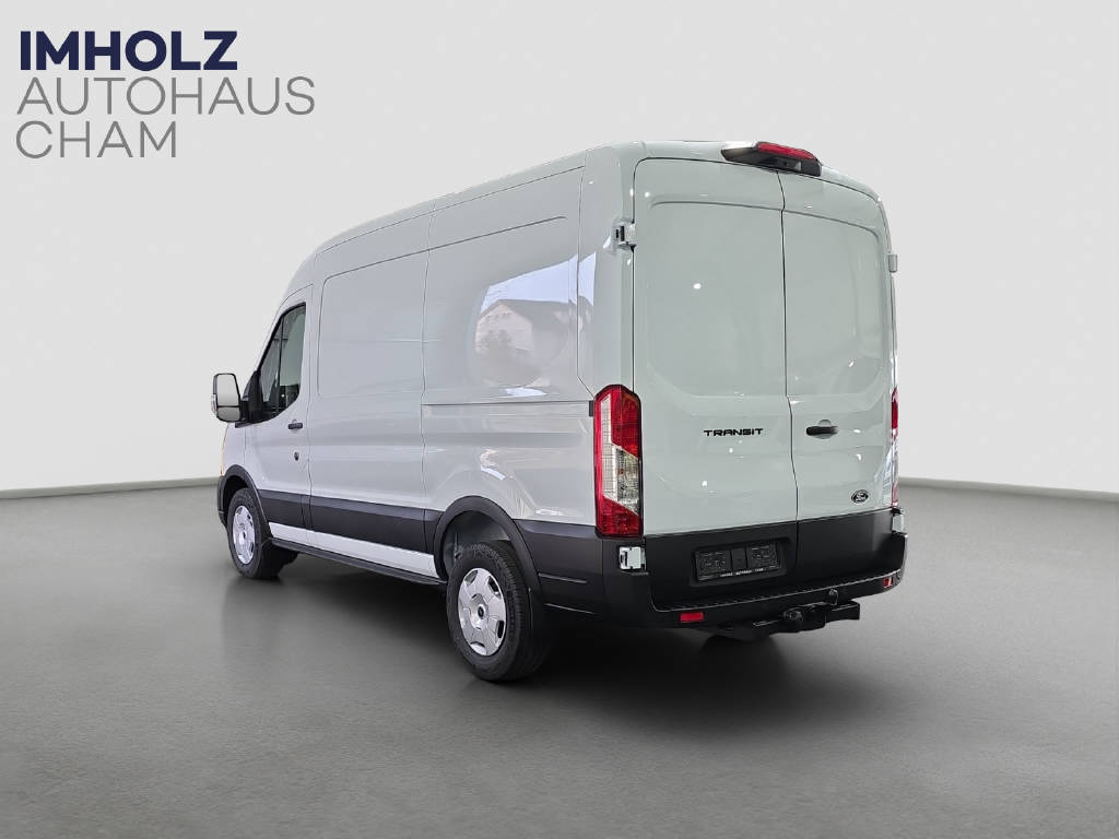 imho8269_2805768 vehicle image