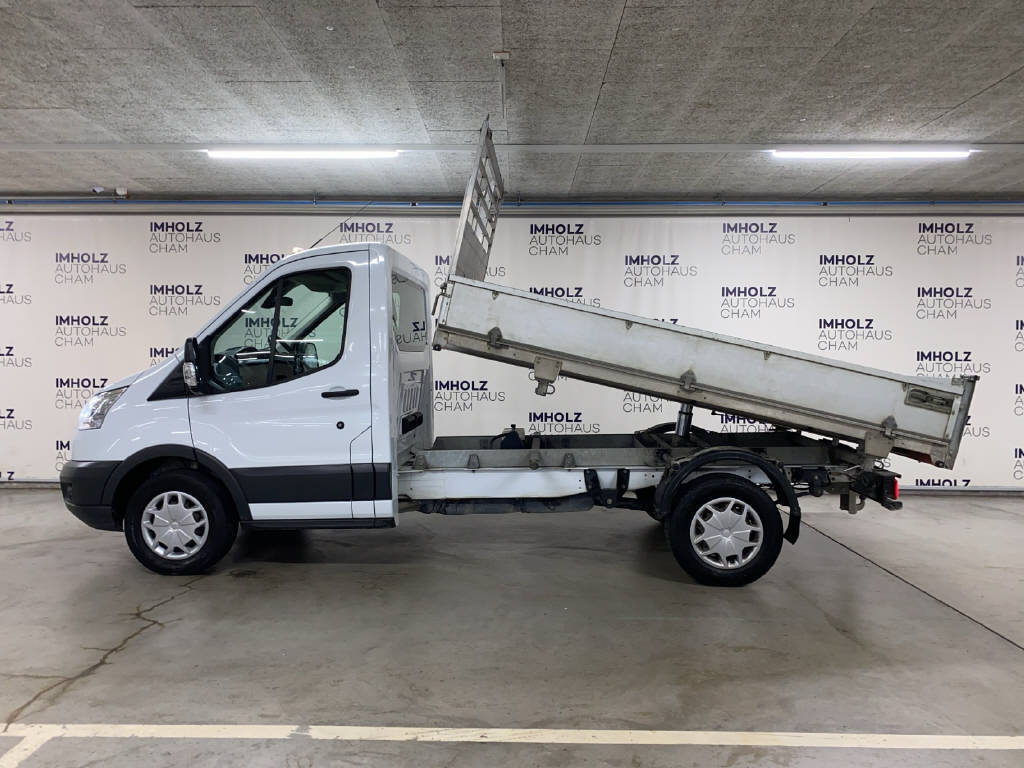 imho8269_2806330 vehicle image