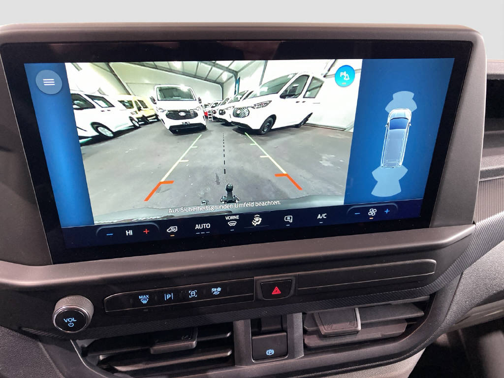 imho8269_2806331 vehicle image