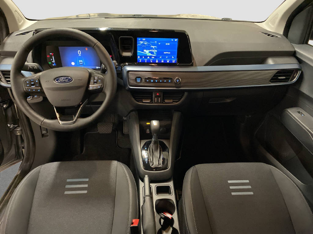 imho8269_2805772 vehicle image