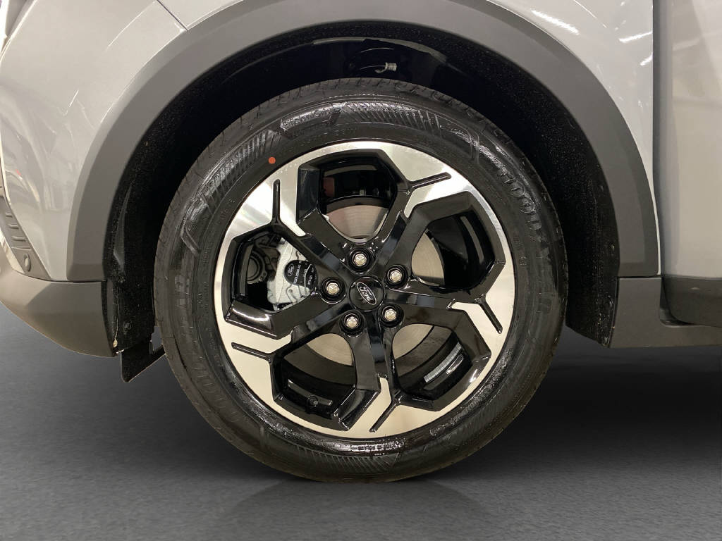 imho8269_2805772 vehicle image