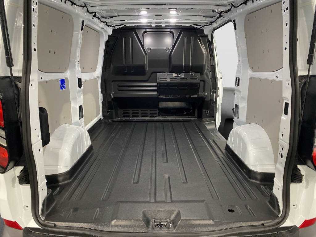 imho8269_2806333 vehicle image