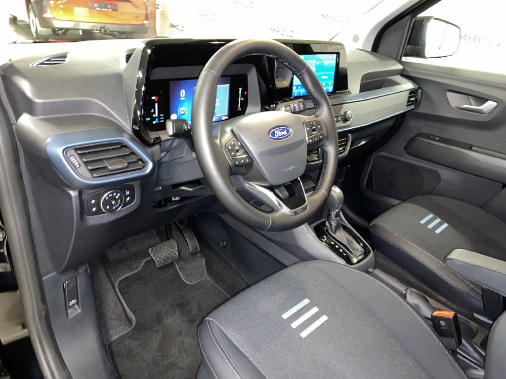 imho8269_2805775 vehicle image