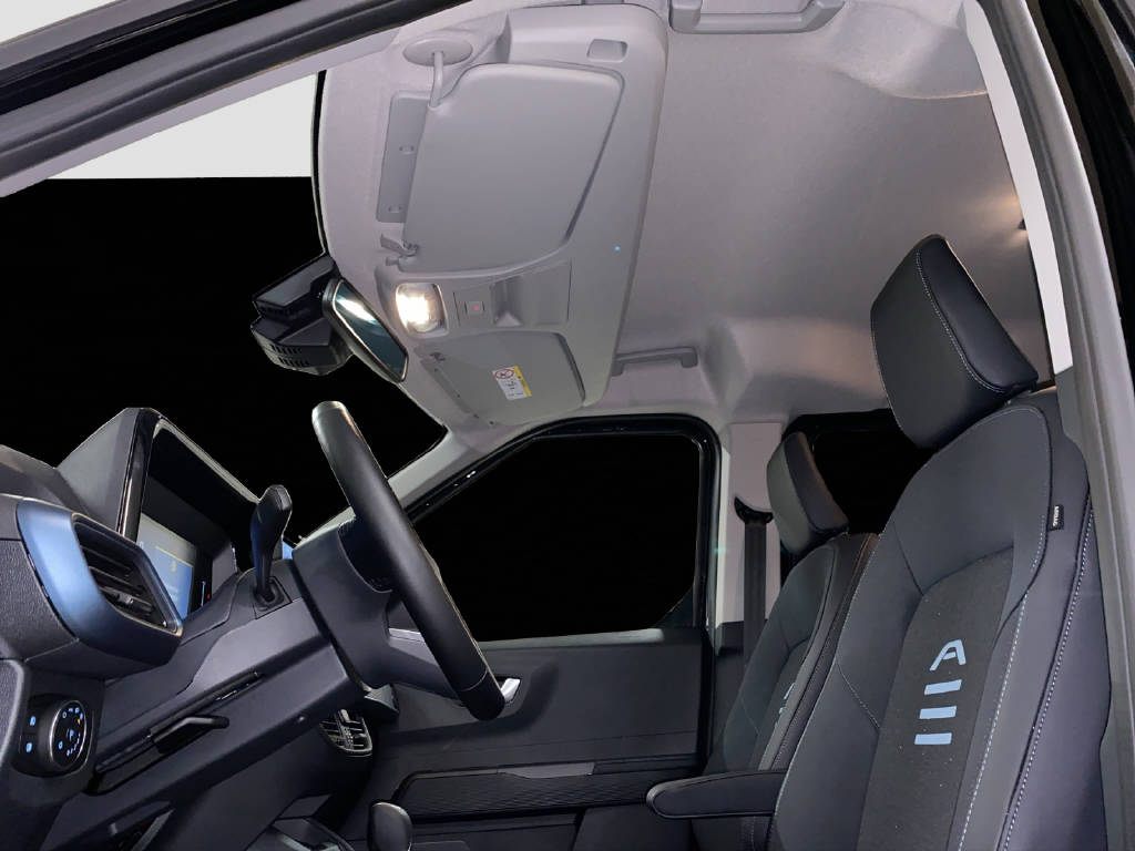 imho8269_2805775 vehicle image