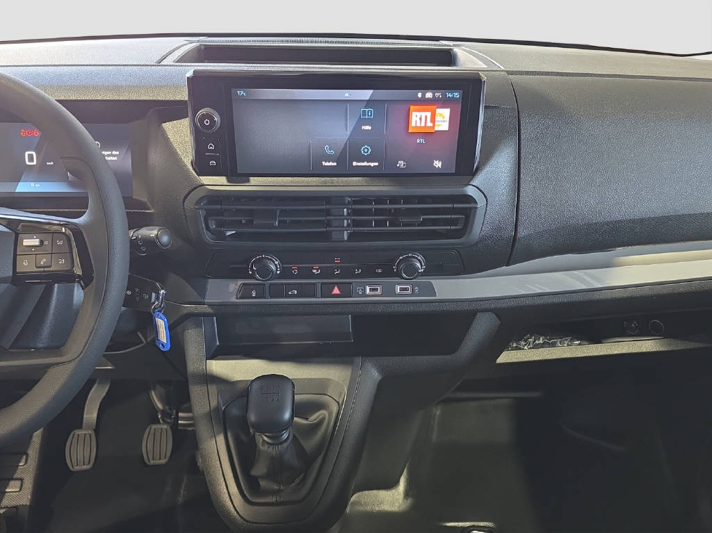 imho8269_2805776 vehicle image