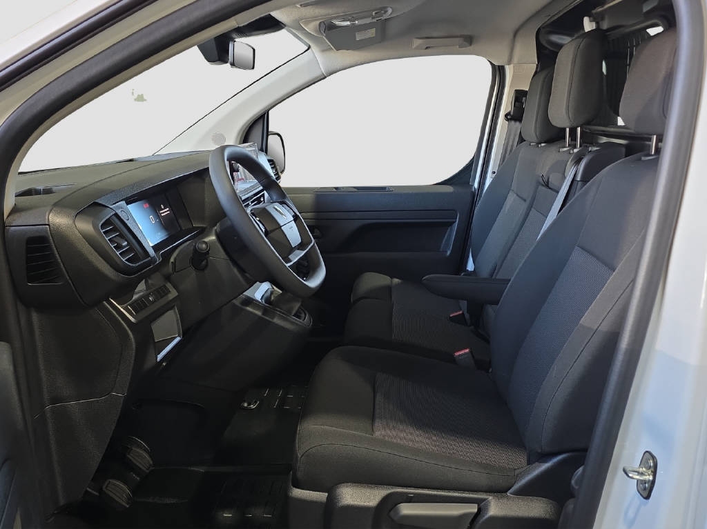 imho8269_2805776 vehicle image