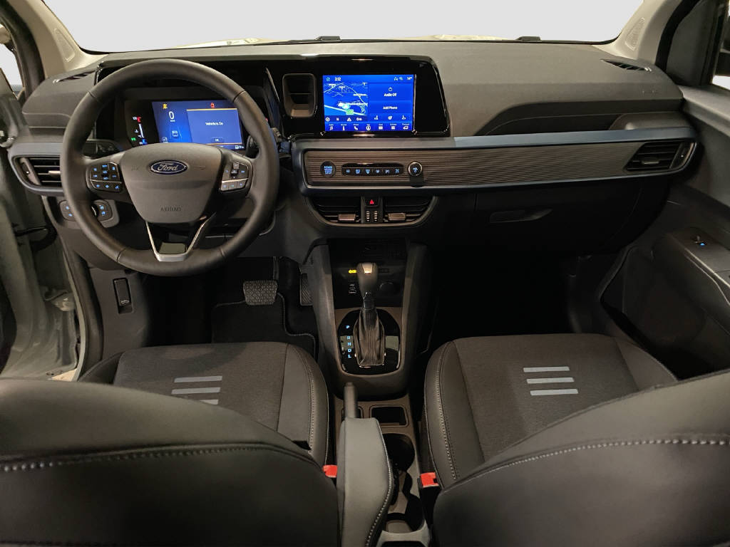 imho8269_2805779 vehicle image