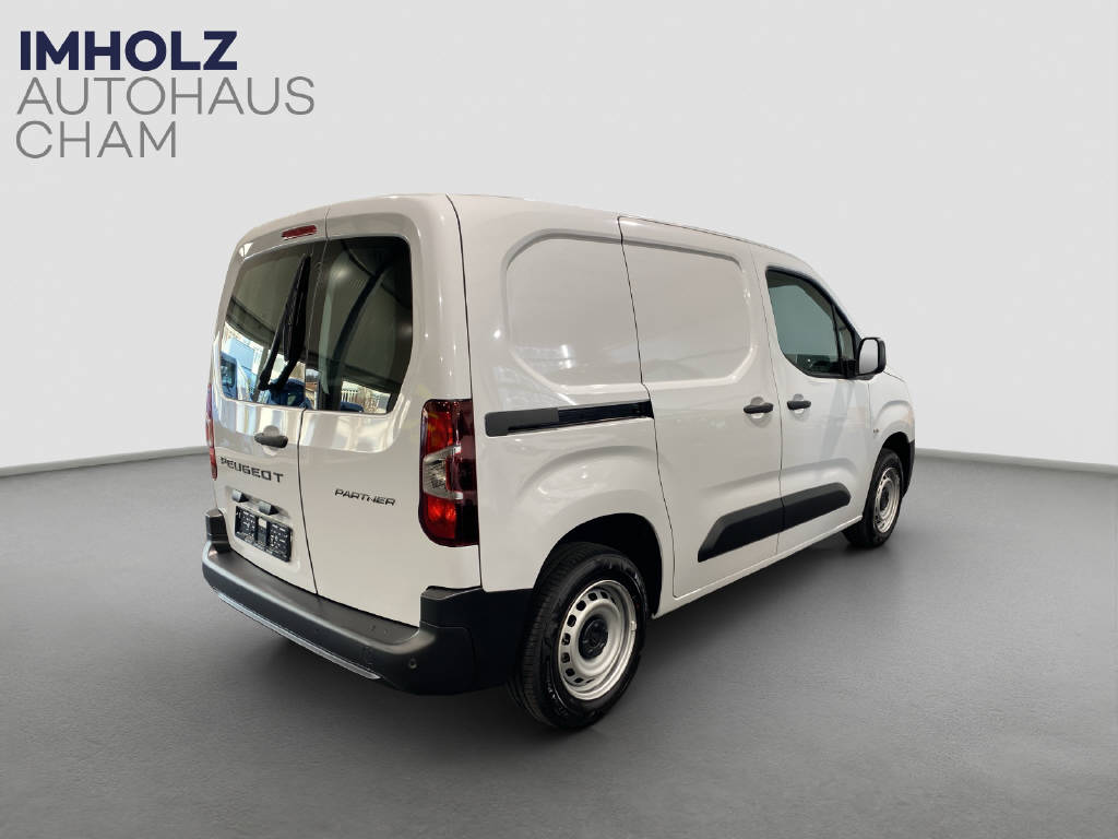 imho8269_2806341 vehicle image