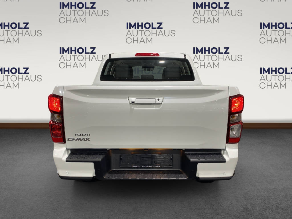 imho8269_2806342 vehicle image