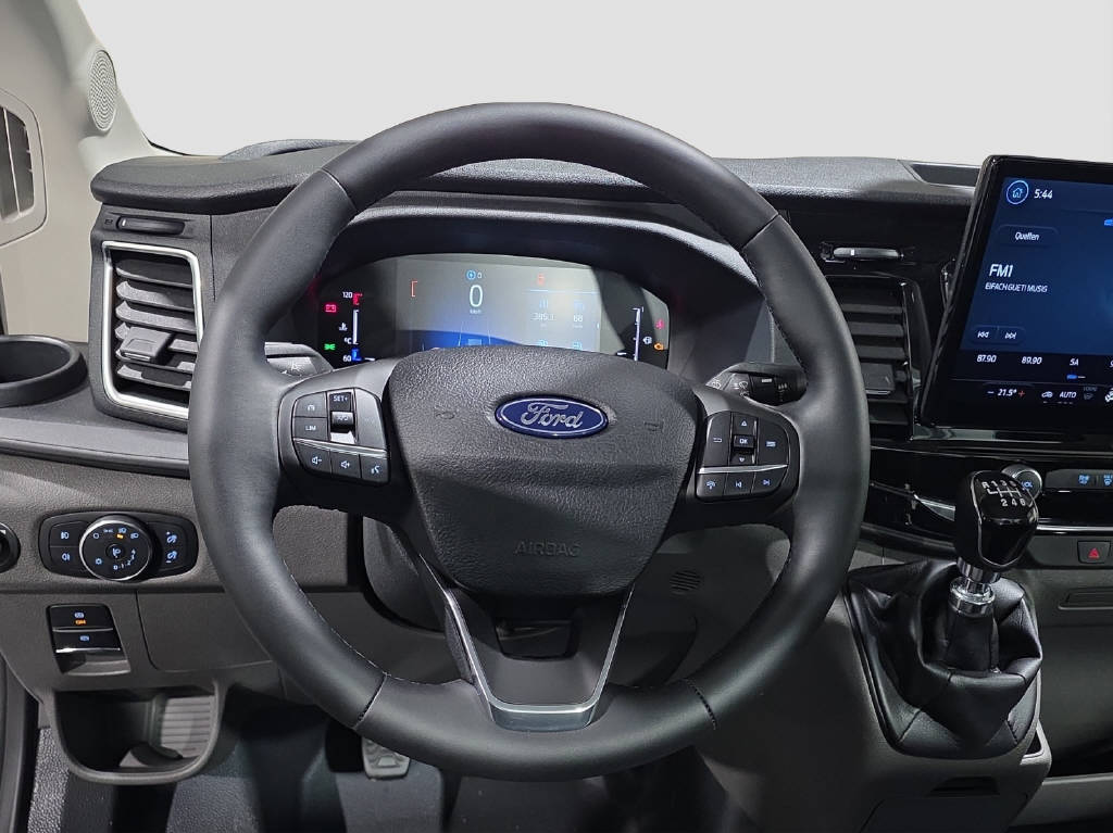 imho8269_2898829 vehicle image