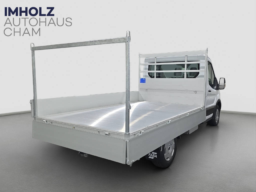 imho8269_2898829 vehicle image