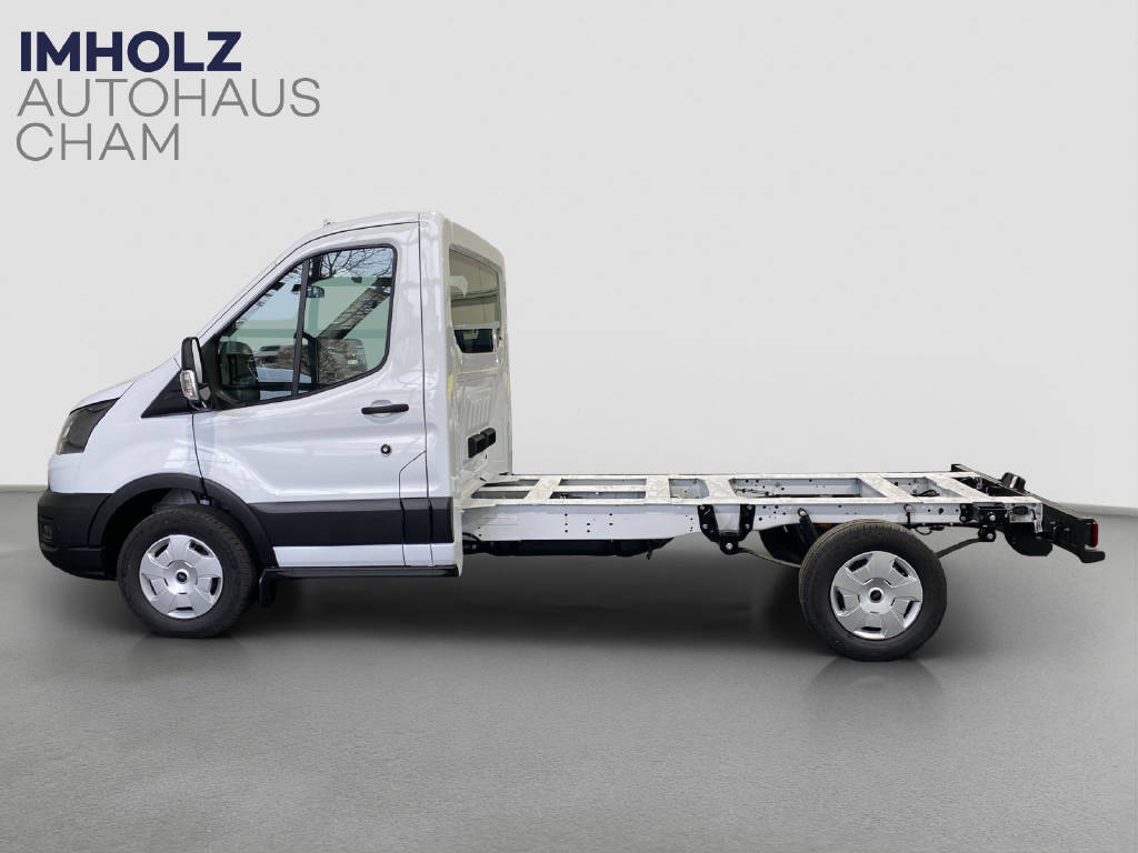 imho8269_2806343 vehicle image