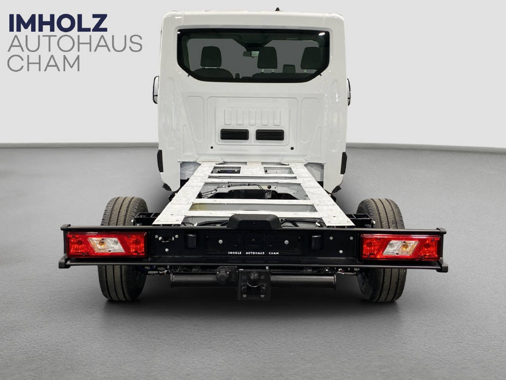 imho8269_2806343 vehicle image