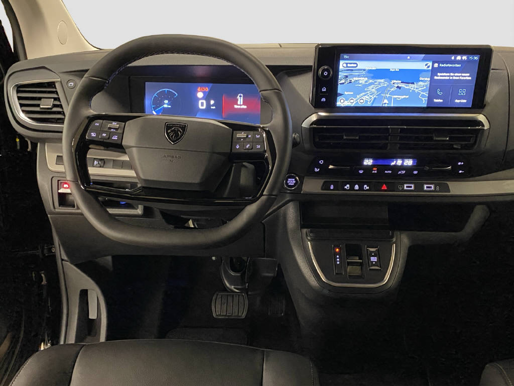 imho8269_2805784 vehicle image