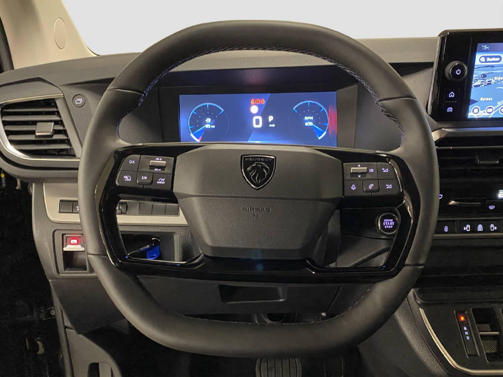 imho8269_2805784 vehicle image