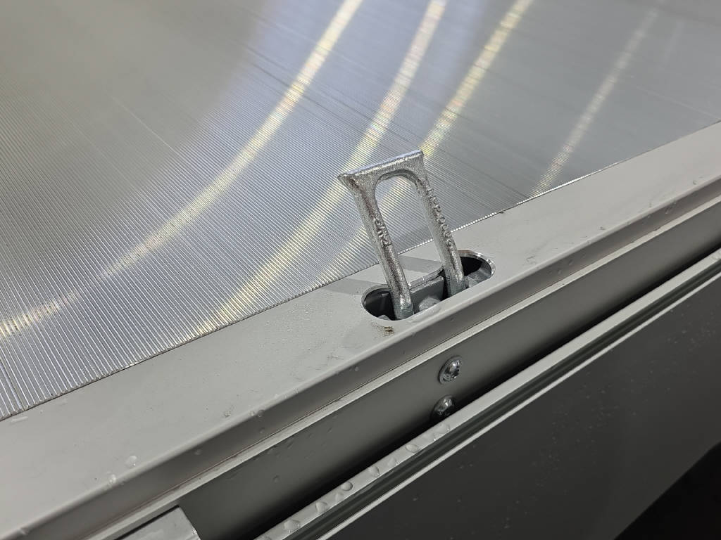 imho8269_2899583 vehicle image