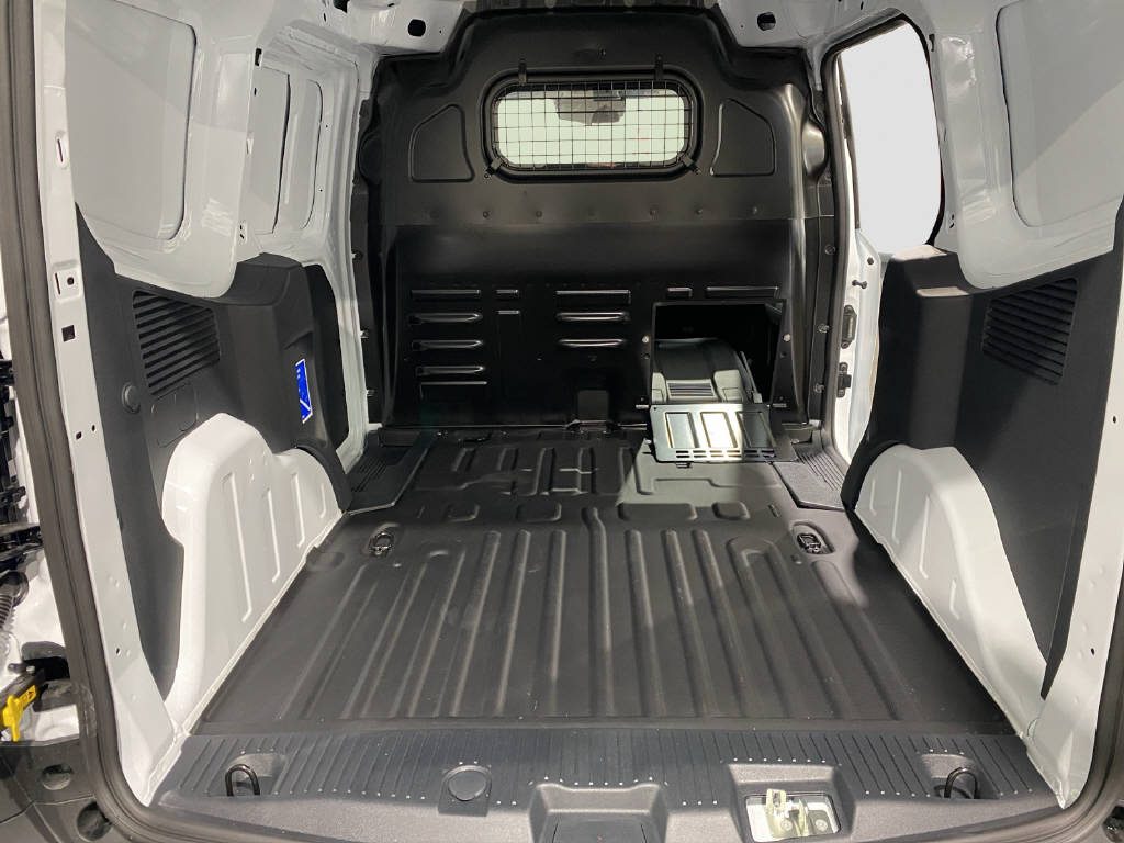 imho8269_2806349 vehicle image