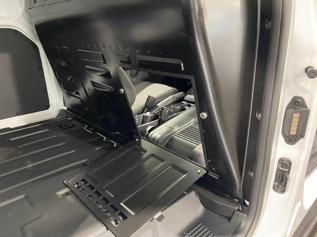 imho8269_2806349 vehicle image